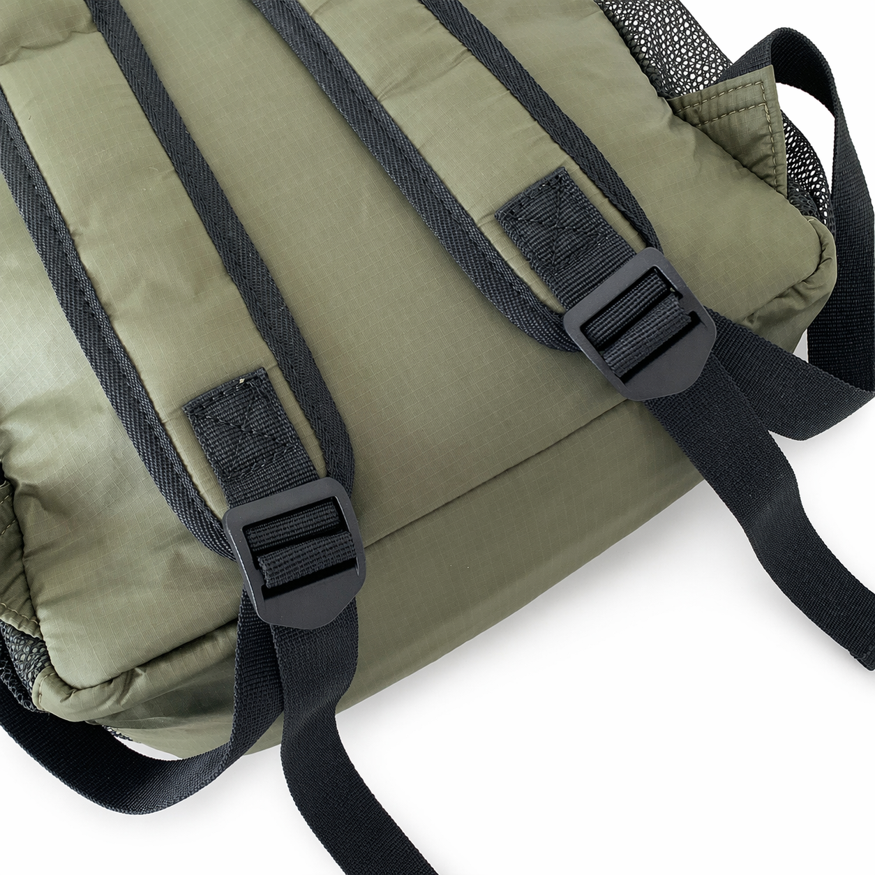 Lightweight Nylon Backpack Fashion Travel Daypack Casual Commuter Bag